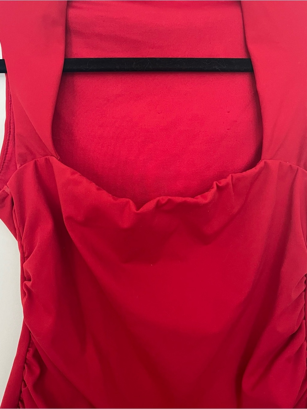 Red Square-Neck Ruched Sides Sleeveless Top - Picture 5 of 9